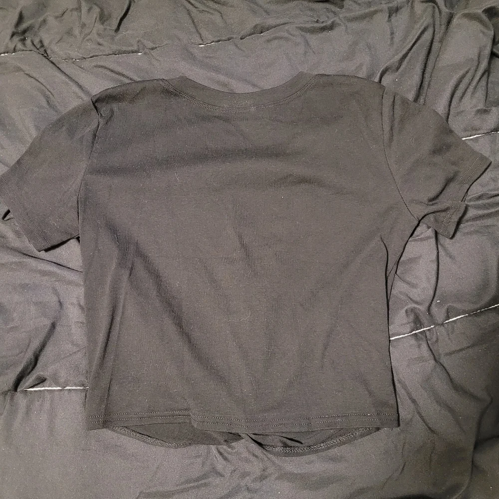 2 Shein crop tops - Picture 5 of 11